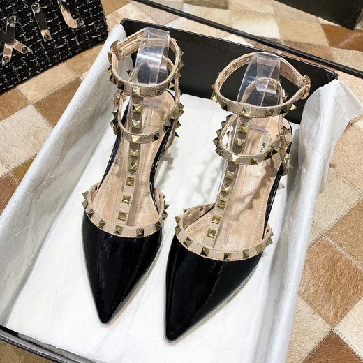 Women's Studded Pointed Toe Low Heels