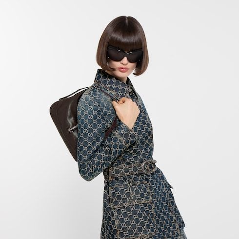 Medium Jackie Slim Luxury Handbag With Soft Grainy Leather And Piston Closure