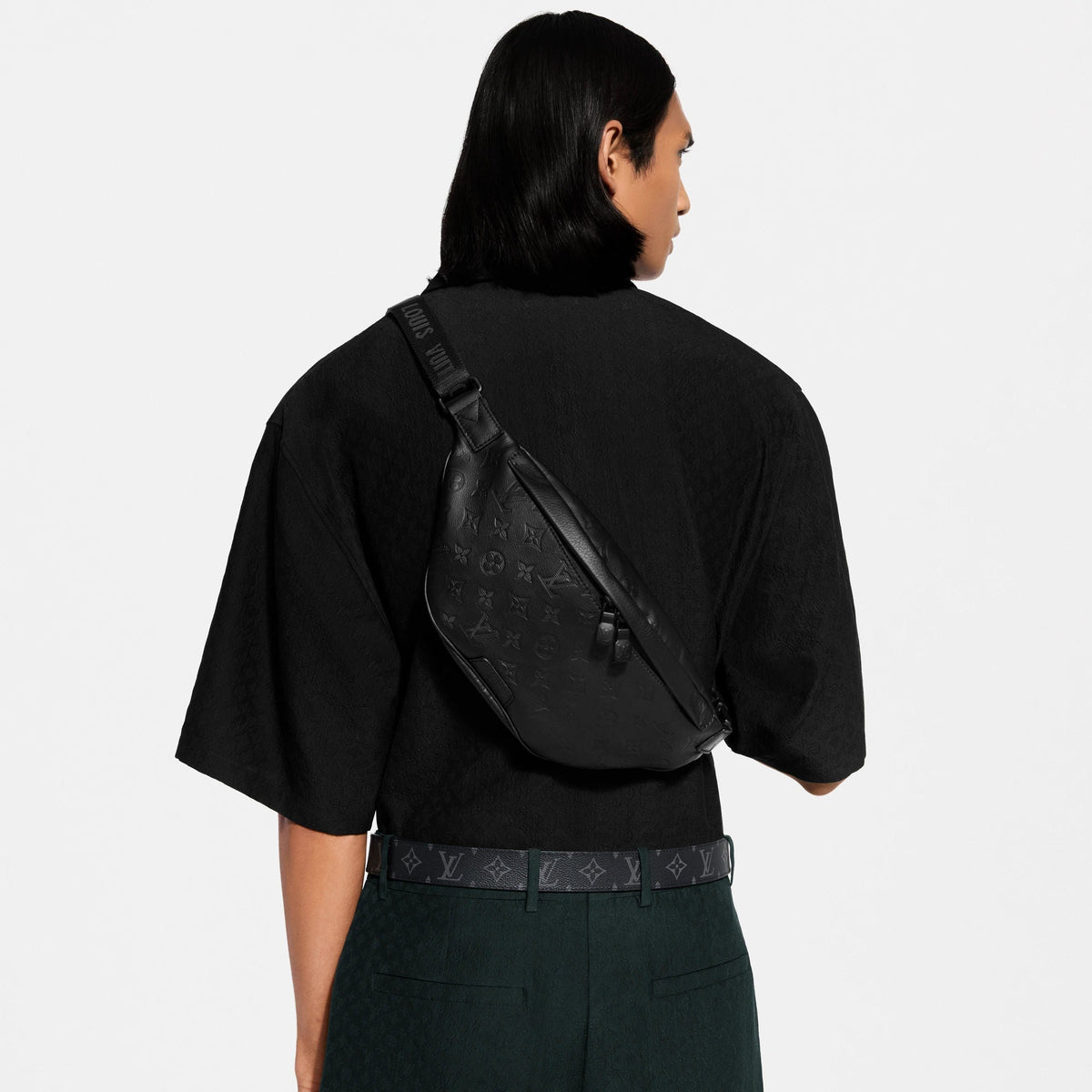 Discovery Bumbag PM Monogram Shadow Shoes