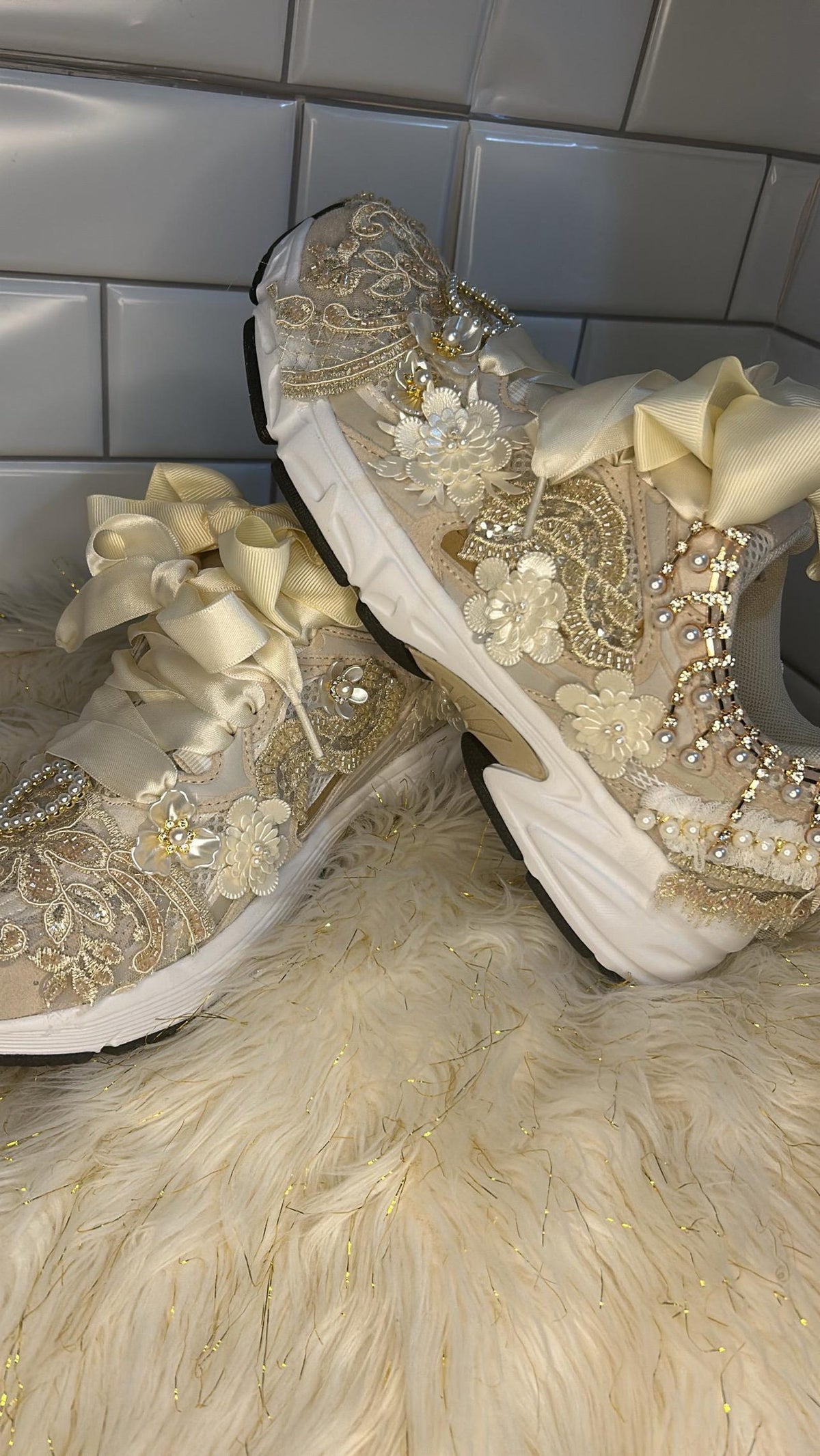 Cream CUSTOM fREESTYLE LACEY sneakers