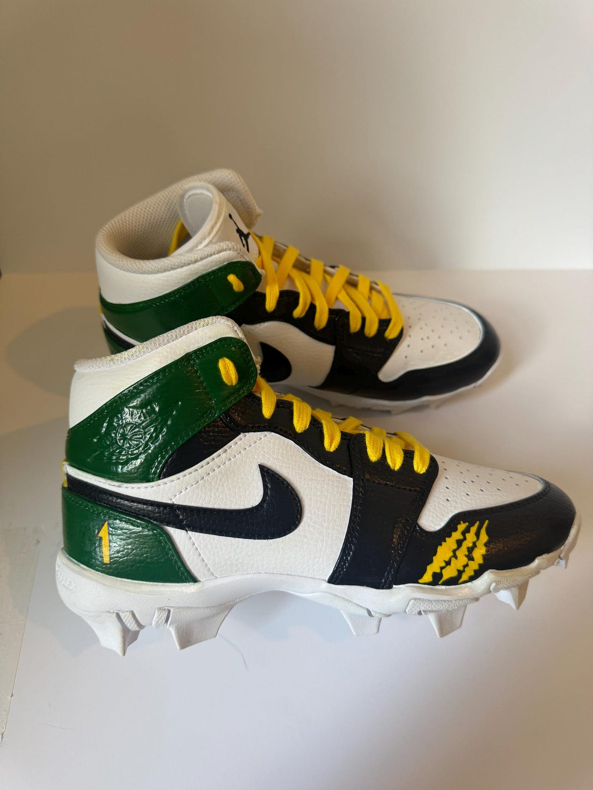 100% Customizable Youth Multi-Sport Cleats