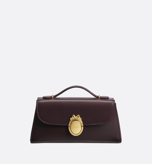 Médaillon Pouch Shoulder Bag