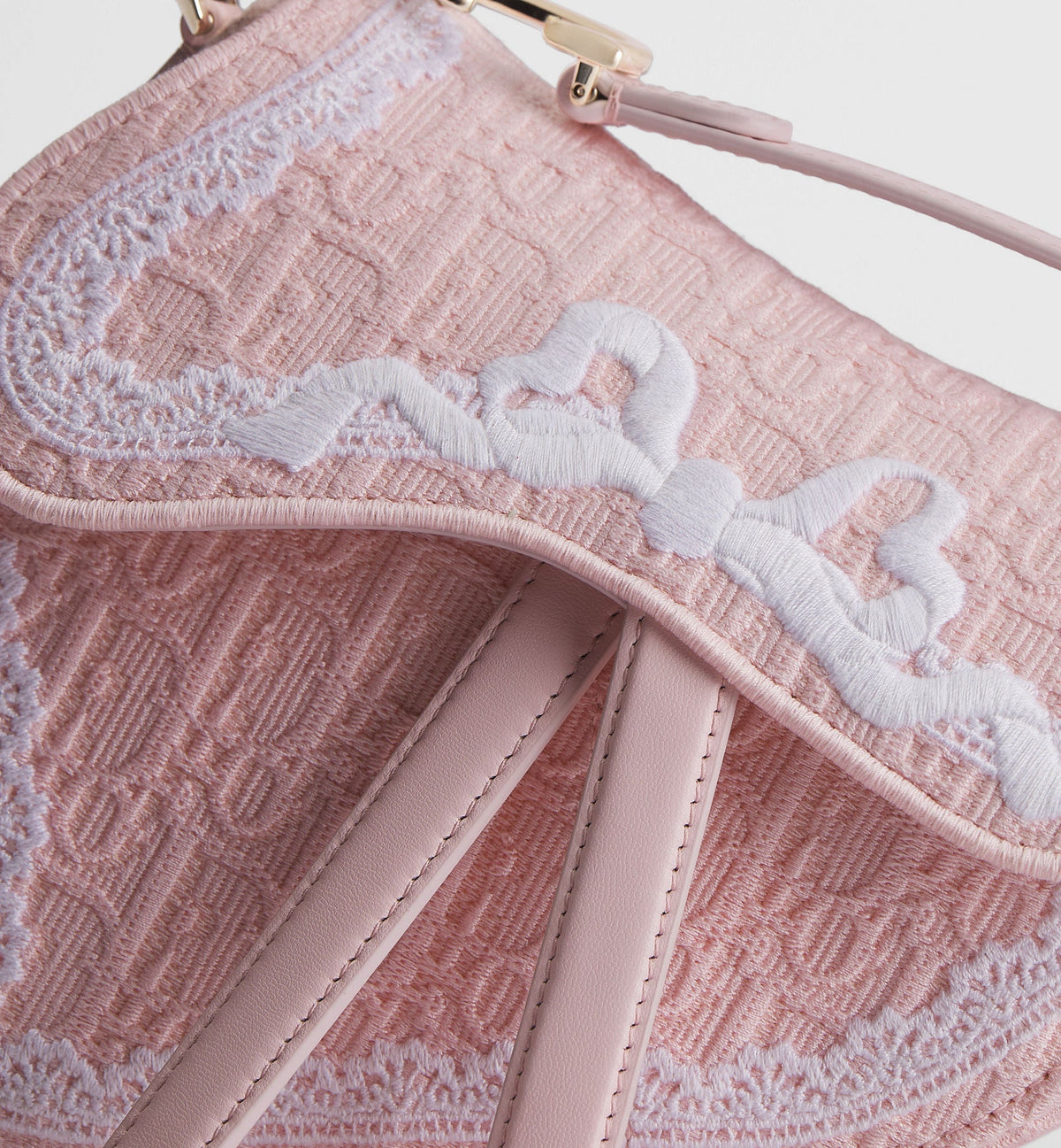 Small Saddle Luxury Handbag With Soupir Pink Oblique Embroidery And White Lace And Strap
