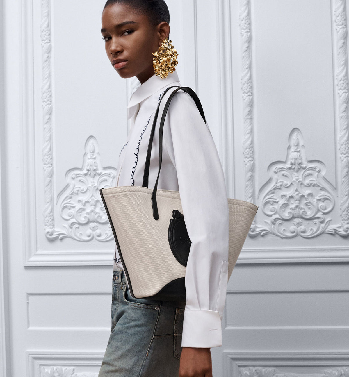 Small Dior Blooming Luxury Handbag With Beige Canvas And Black Calfskin