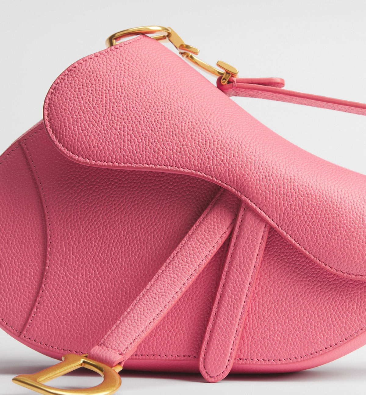 Small Saddle Luxury Handbag With Fraise Grained Calfskin And Strap
