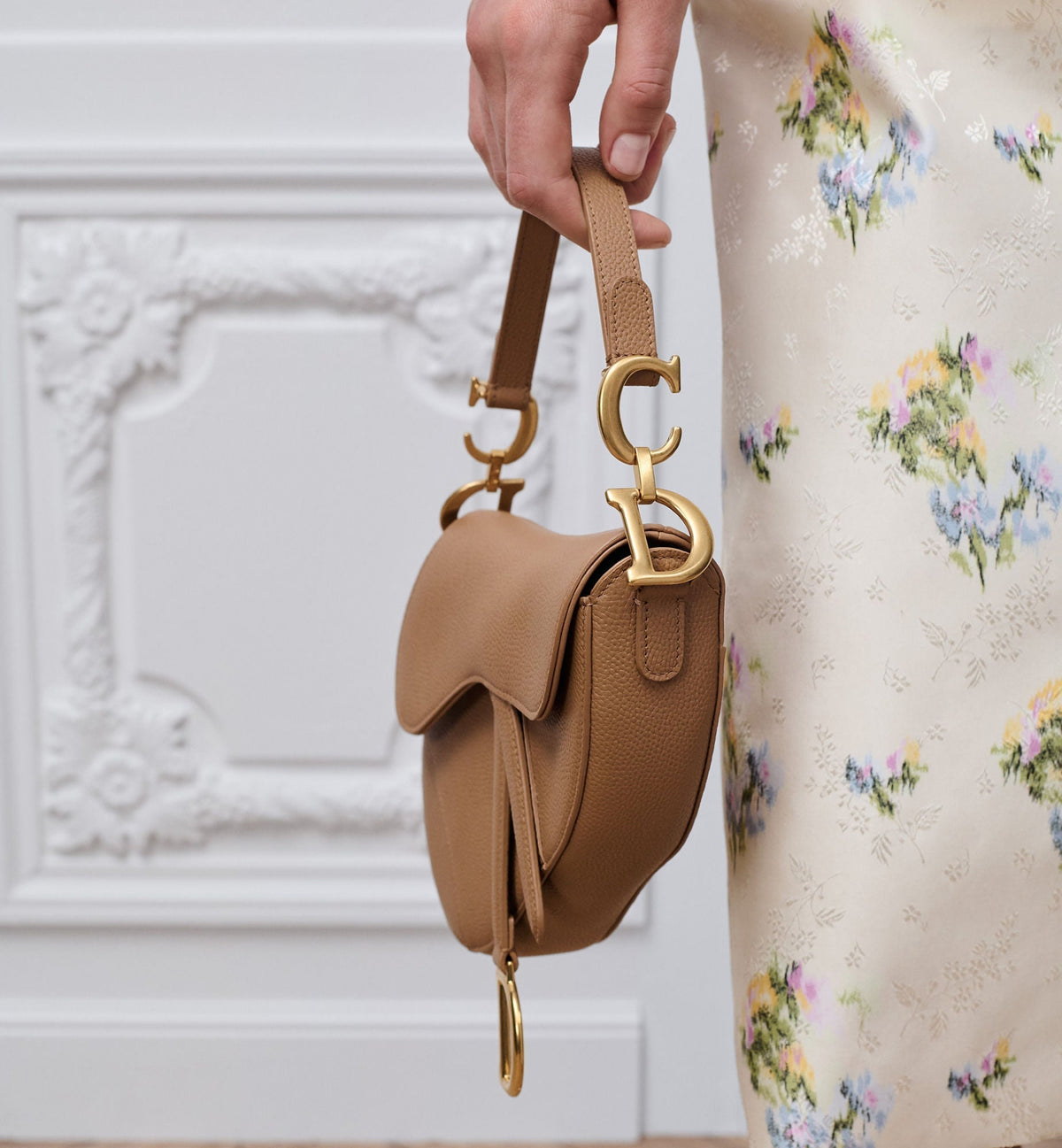 Small Saddle Luxury Handbag With Camel Grained Calfskin And Strap