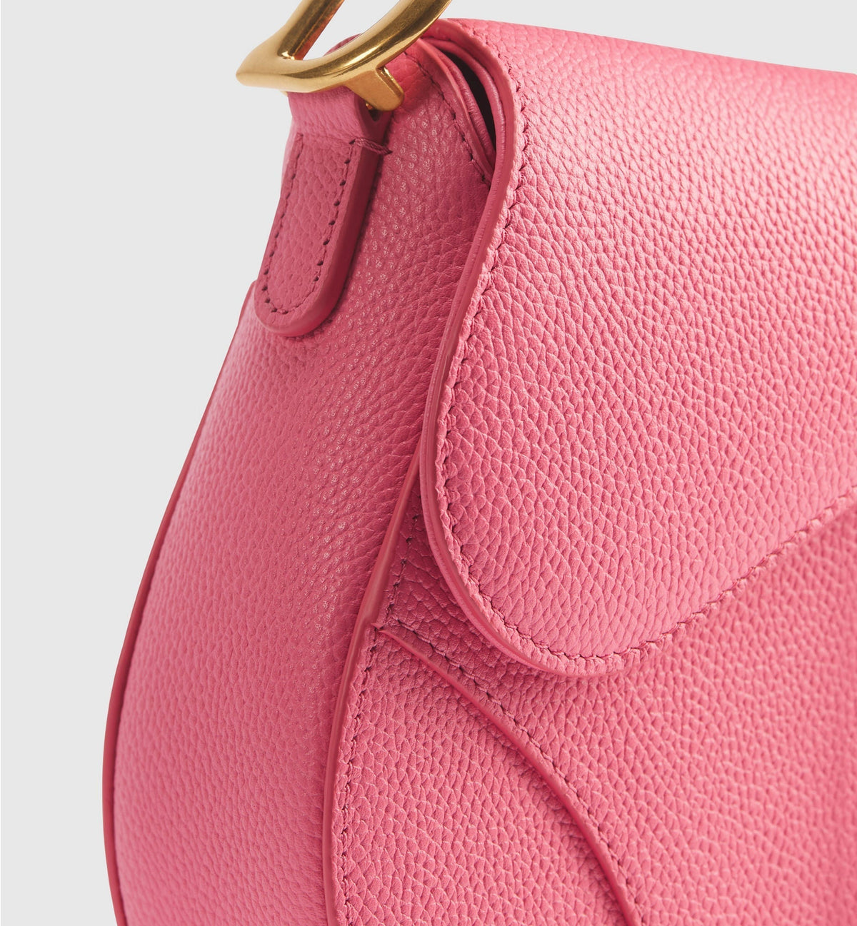 Small Saddle Luxury Handbag With Fraise Grained Calfskin And Strap