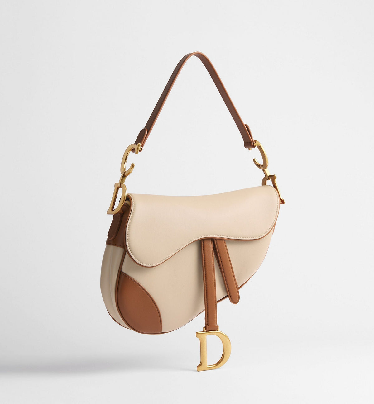 Medium Saddle Luxury Handbag With Two-Tone Trench And Marron Bobby Calfskin And Strap