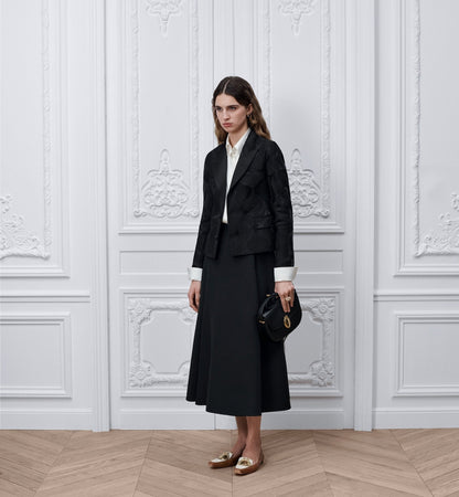 Medium Médaillon Flap Luxury Handbag With Grained Calfskin And Signature Clasp
