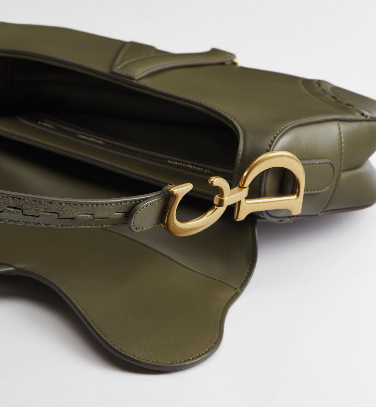 Saddle Luxury Handbag With Strap In Khaki Calfskin