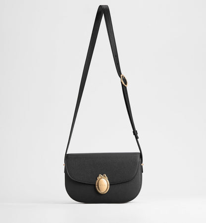 Medium Médaillon Flap Luxury Handbag With Grained Calfskin And Signature Clasp