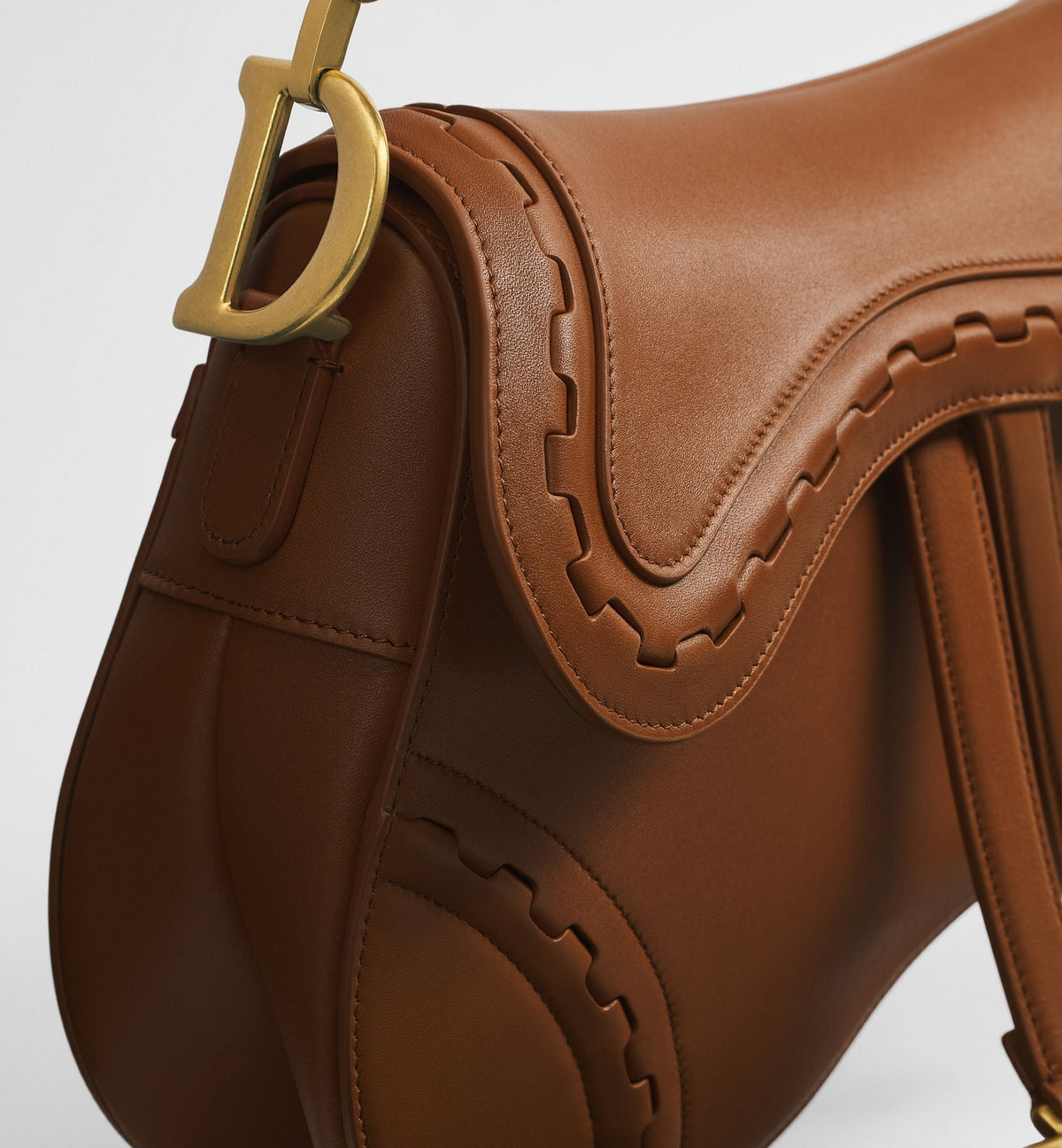Small Saddle Luxury Handbag With Marron Bobby Calfskin Marquetry And Strap
