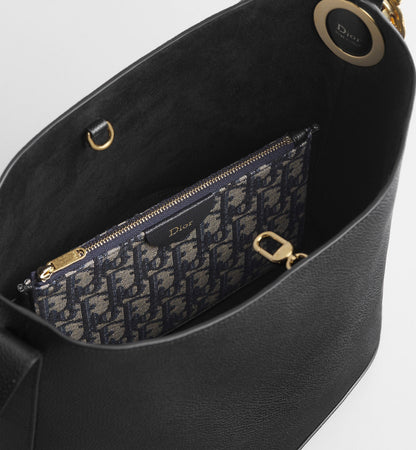 Medium Médaillon Bucket Luxury Handbag With Black Grained Calfskin And Signature Clasp