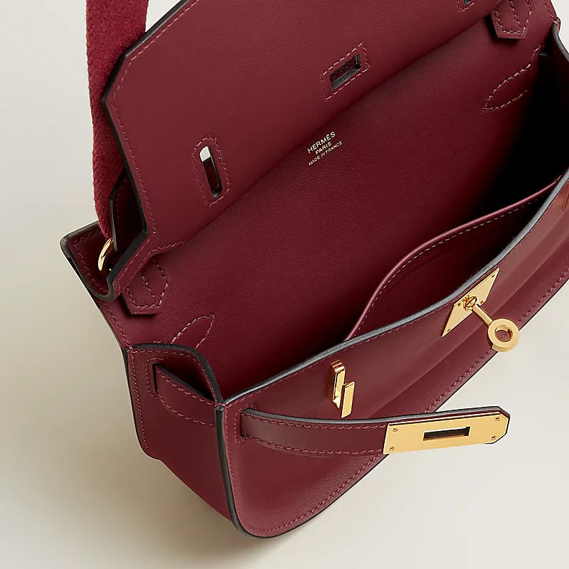 Jypsiere Mini Luxury Handbag With Swift Calfskin And Rotating Hardware Closure