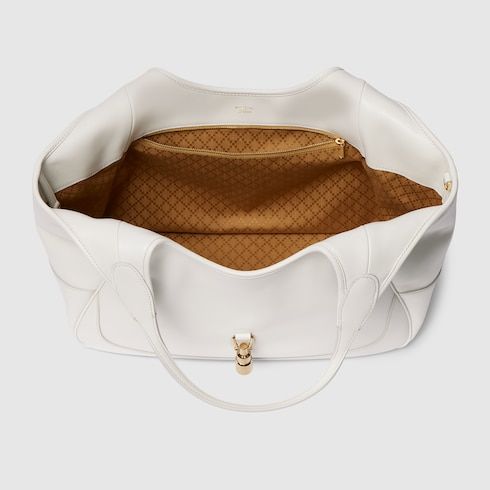 Medium Mercato Luxury Handbag With Soft Leather And Piston Closure