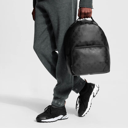 Discovery Cargo Backpack Monogram Midnight Shoes