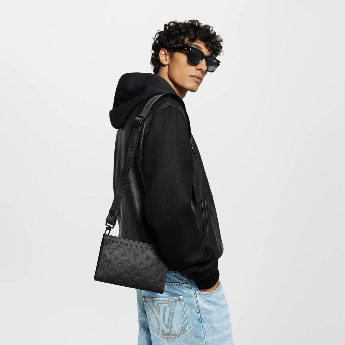 Gaston Wearable Wallet Monogram Shadow Black