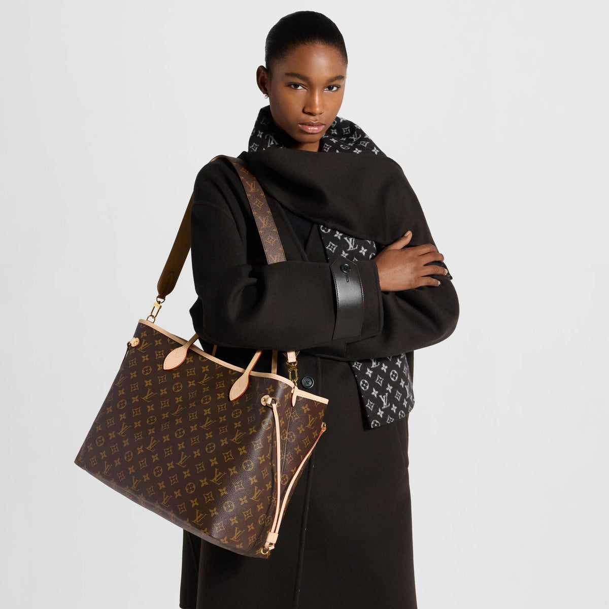 Neverfull Bandoulière Inside Out GM Monogram Canvas Tote Bag M11948