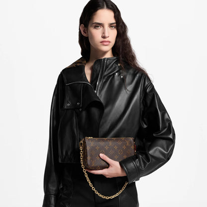 Pochette Accessoires Monogram Canvas Chain Wallet