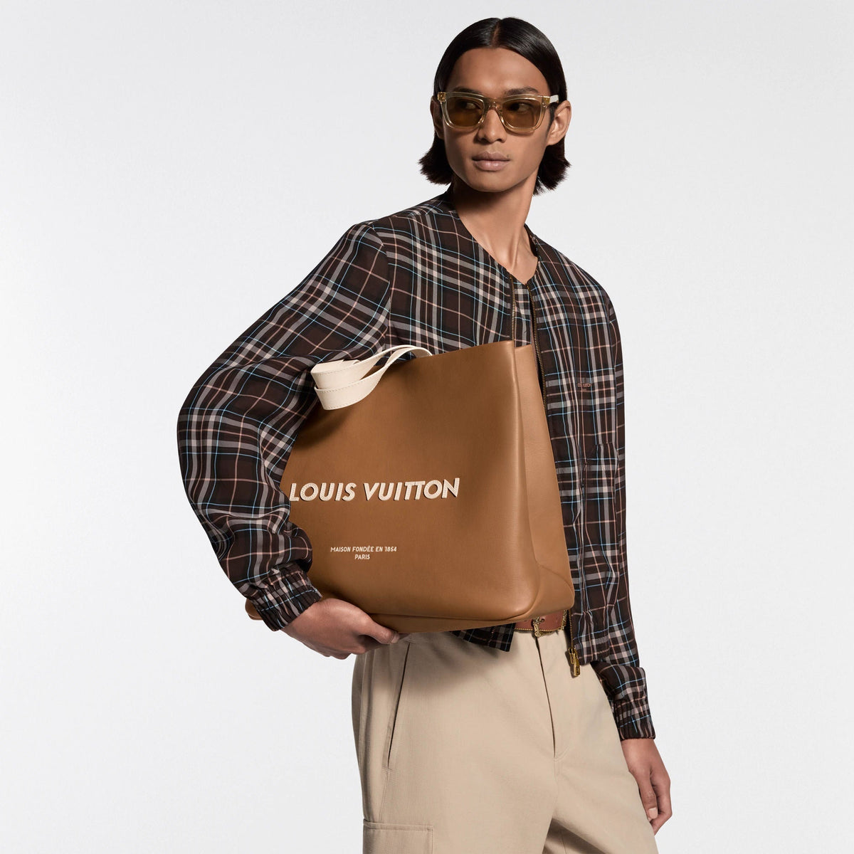 Shopper Tote MM Calf Leather Sand