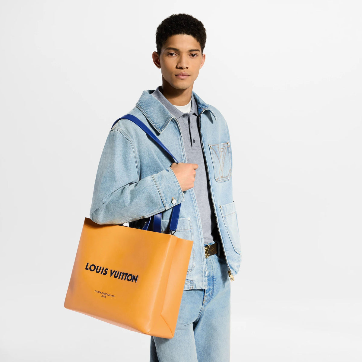 Shopper Tote MM Calf Leather Saffron