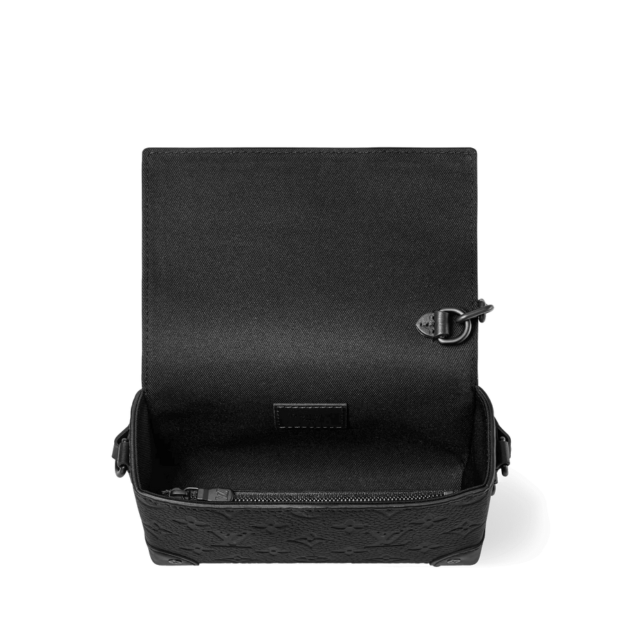 Steamer Wearable Wallet Monogram Black