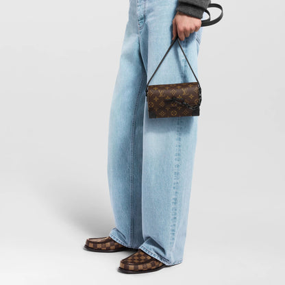 Steamer Wearable Wallet Monogram Macassar Canvas Collection