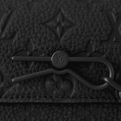 Steamer Wearable Wallet Monogram Black