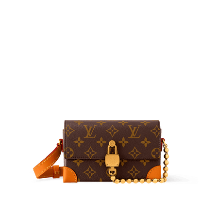 Steamer Wearable Wallet Monogram