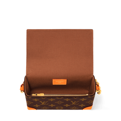 Steamer Wearable Wallet Monogram