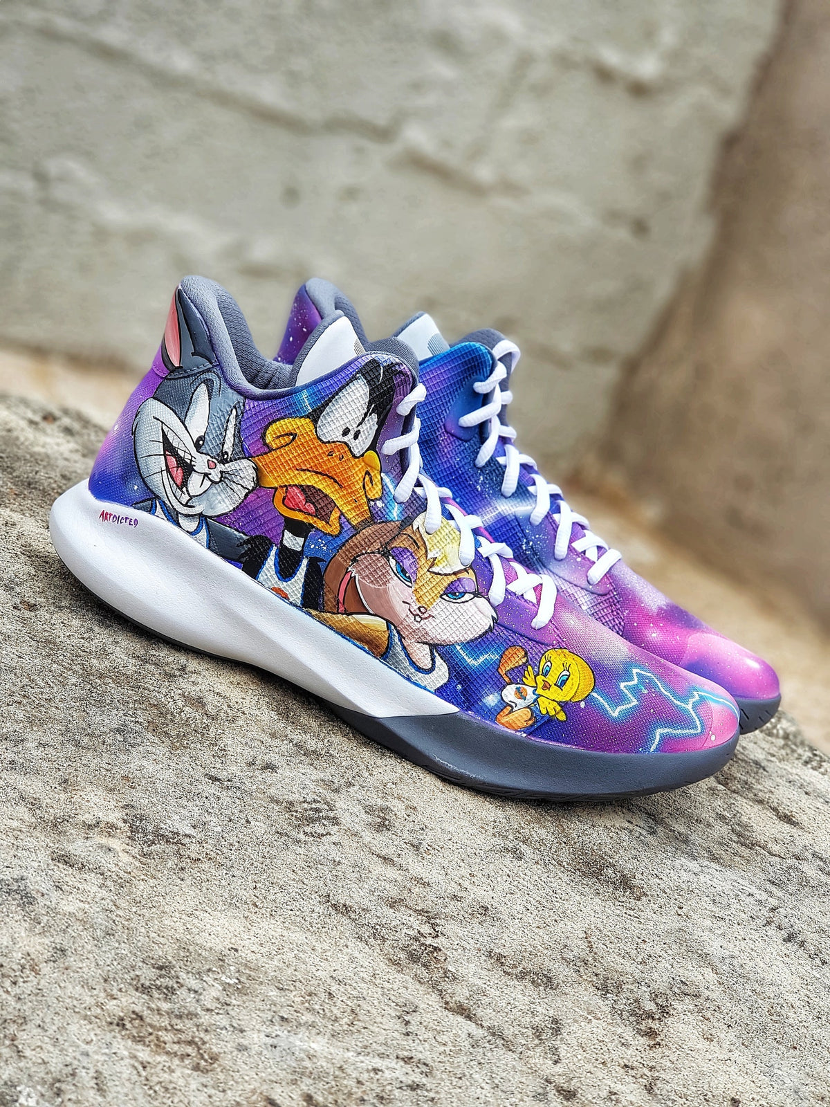 Custom Jam Shoes/ NBA /Bugs / Βasketball shoes/  MJ / Basketball