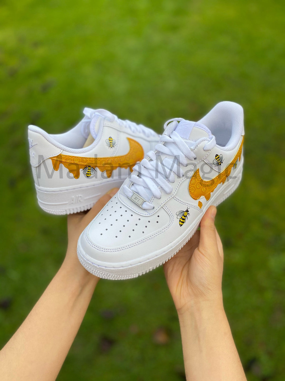 Hand Painted Custom Air Force 1 Low Bee Honey Honeycomb Drip Bumblebee AF1 Customized Made to Order Woman Man Sneakers Handmade