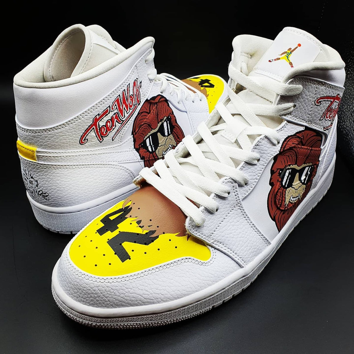 Design your own Custom Jordan 1