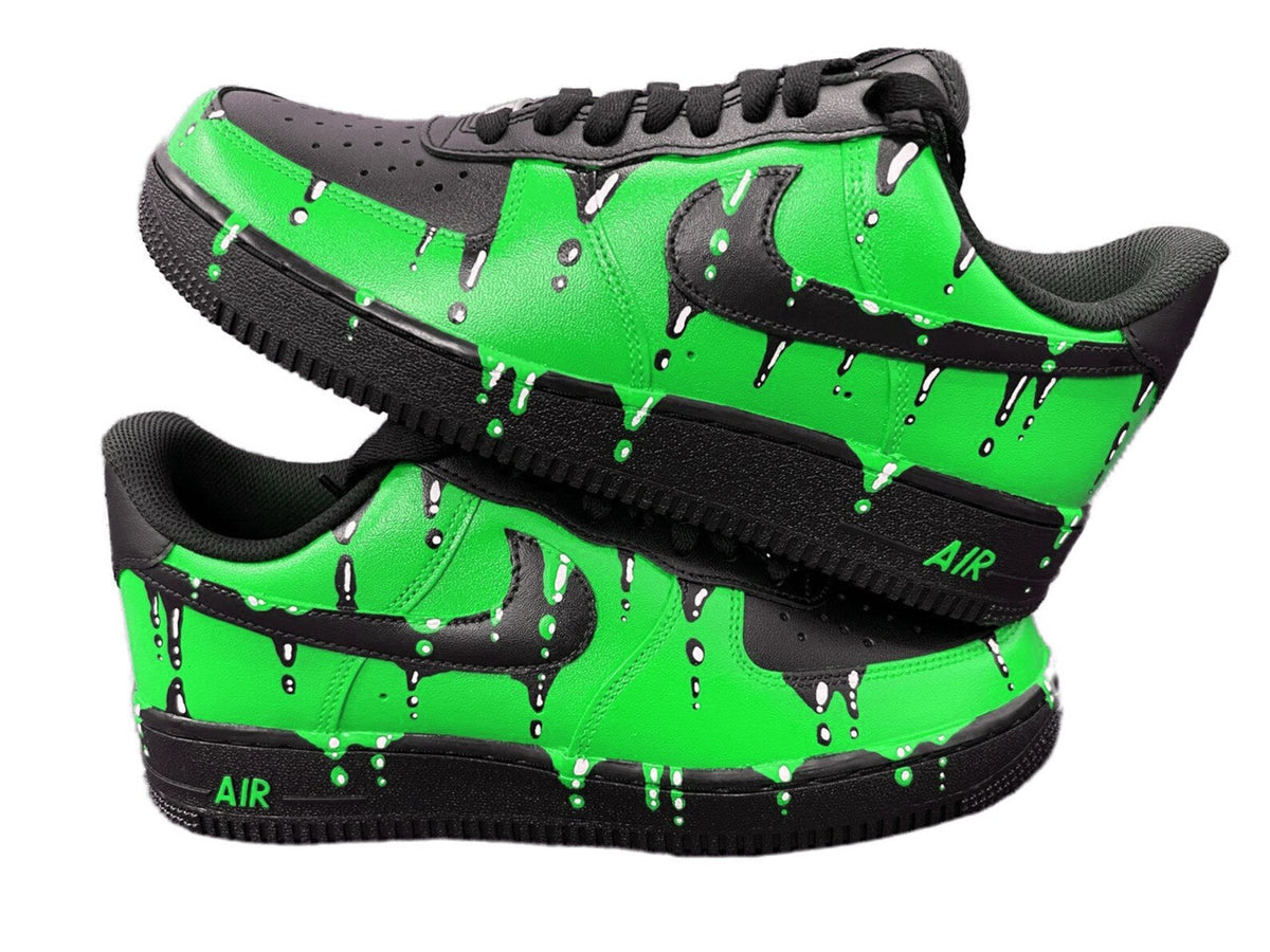 Customized AIR FORCE 1 Green Fluo Drops Sneakers | Handpainted and Airbrushed | Custom Shoes Airbrush Art