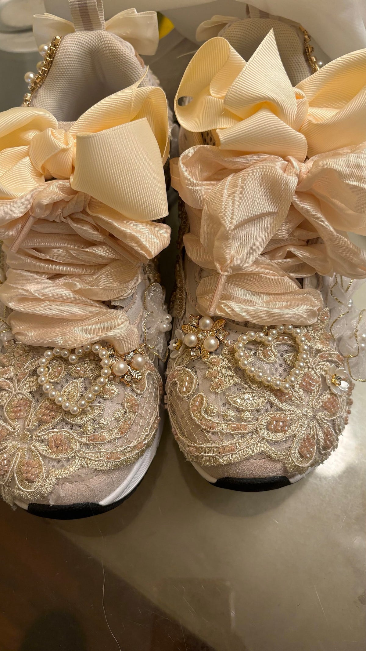 Cream CUSTOM fREESTYLE LACEY sneakers