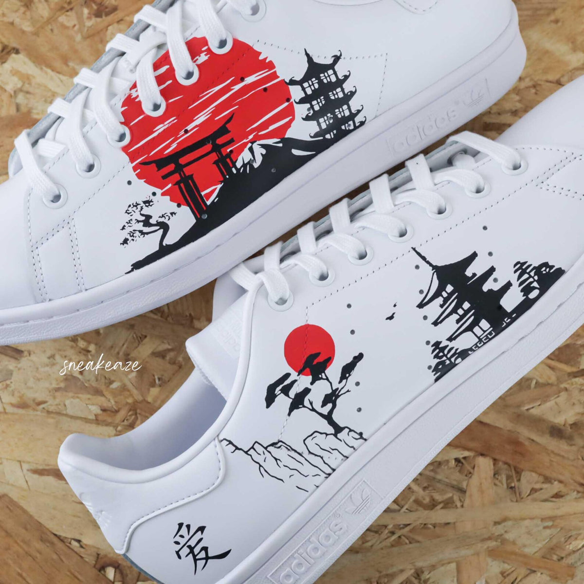 Custom Stan Smith - Custom Shoes - Hand Painted - Traditional Japanese Design Custom Kicks Japan