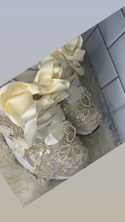 Cream CUSTOM fREESTYLE LACEY sneakers