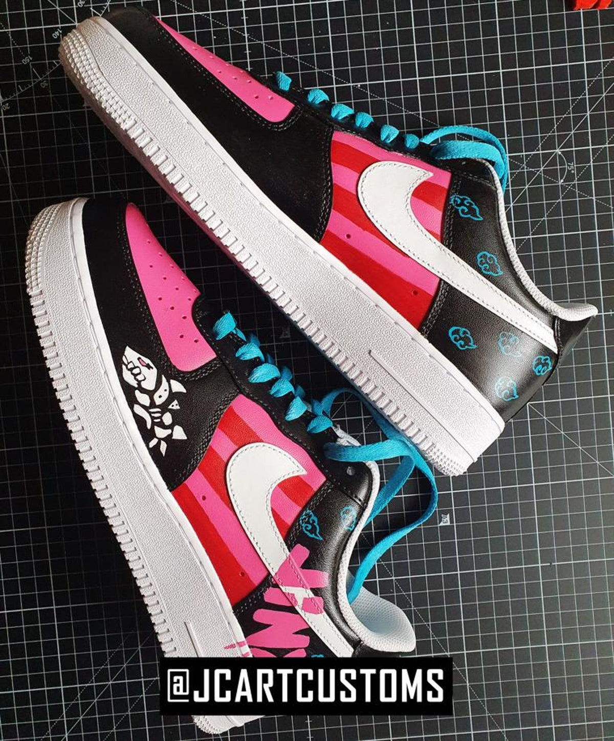 Custom Painted Jinx from the series, Unique high quality drawn shoes, Ideal for a gift, hero and villain vi, caityln arcane series kids gift