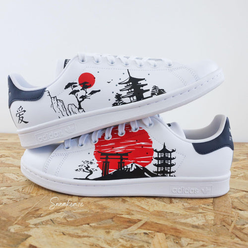 Custom Stan Smith - Custom Shoes - Hand Painted - Traditional Japanese Design Custom Kicks Japan