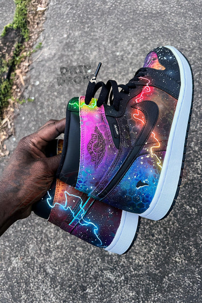 Custom Black Toe "Galaxy" AJ 1 Retro High – Hand-Painted Freestyle Galaxy Design – Authentic Leather – Custom Sneakers