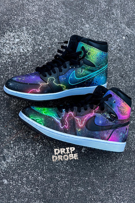 Custom Black Toe "Galaxy" AJ 1 Retro High – Hand-Painted Freestyle Galaxy Design – Authentic Leather – Custom Sneakers
