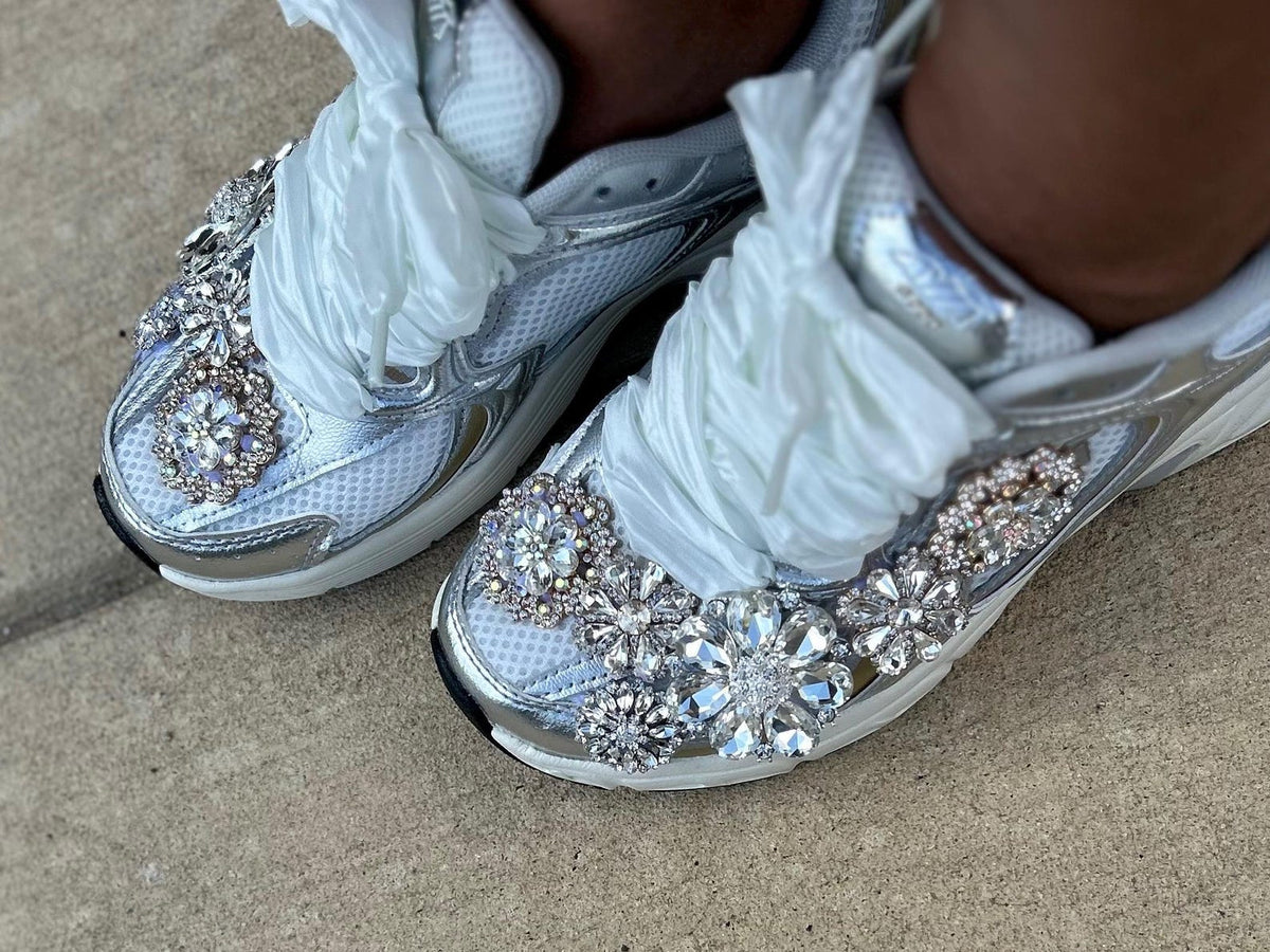 CUSTOM Jewleded women’s sneakers Silver & gold