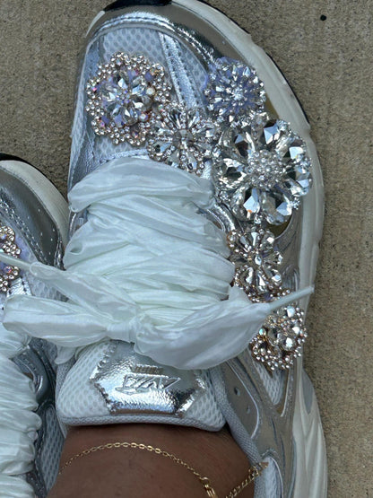 CUSTOM Jewleded women’s sneakers Silver & gold