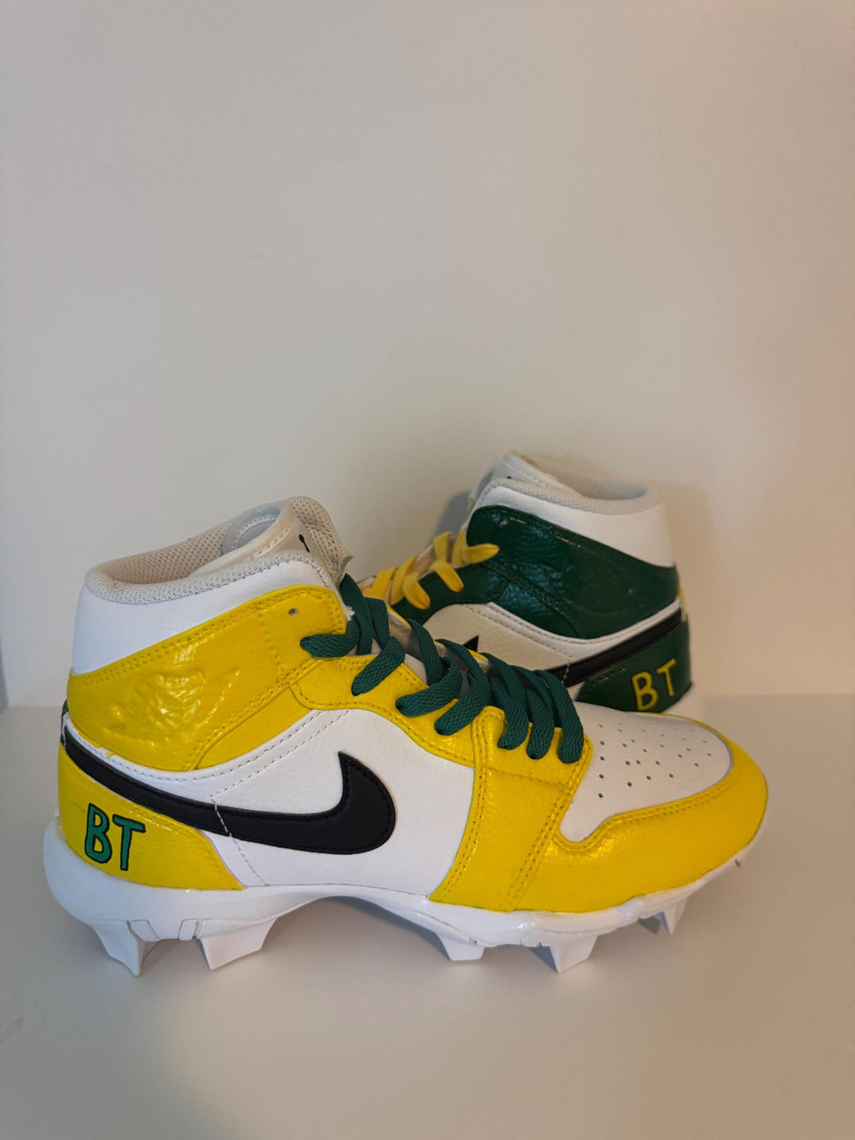 100% Customizable Youth Multi-Sport Cleats