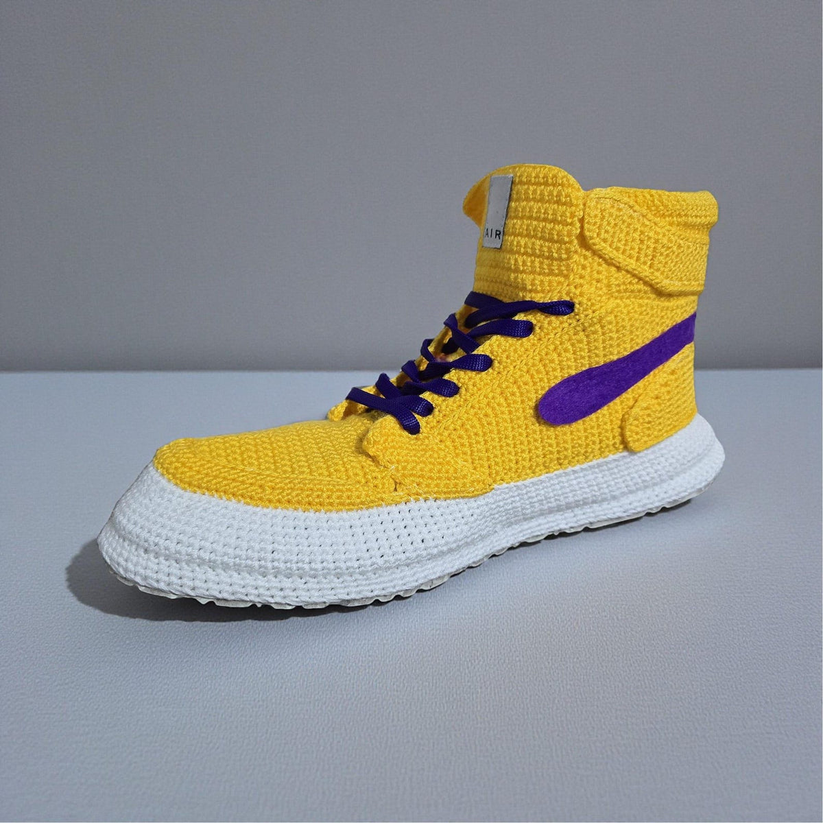 LA Team Colors Crochet Jordan Slippers, Warm Winter House Shoes, Soft Knitted Sneaker Socks, Yellow Purple Plush, Retro Basketball Kicks