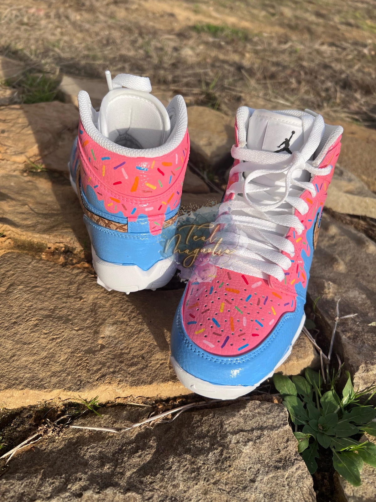 Customizable Hand Painted YOUTH Baseball Cleats