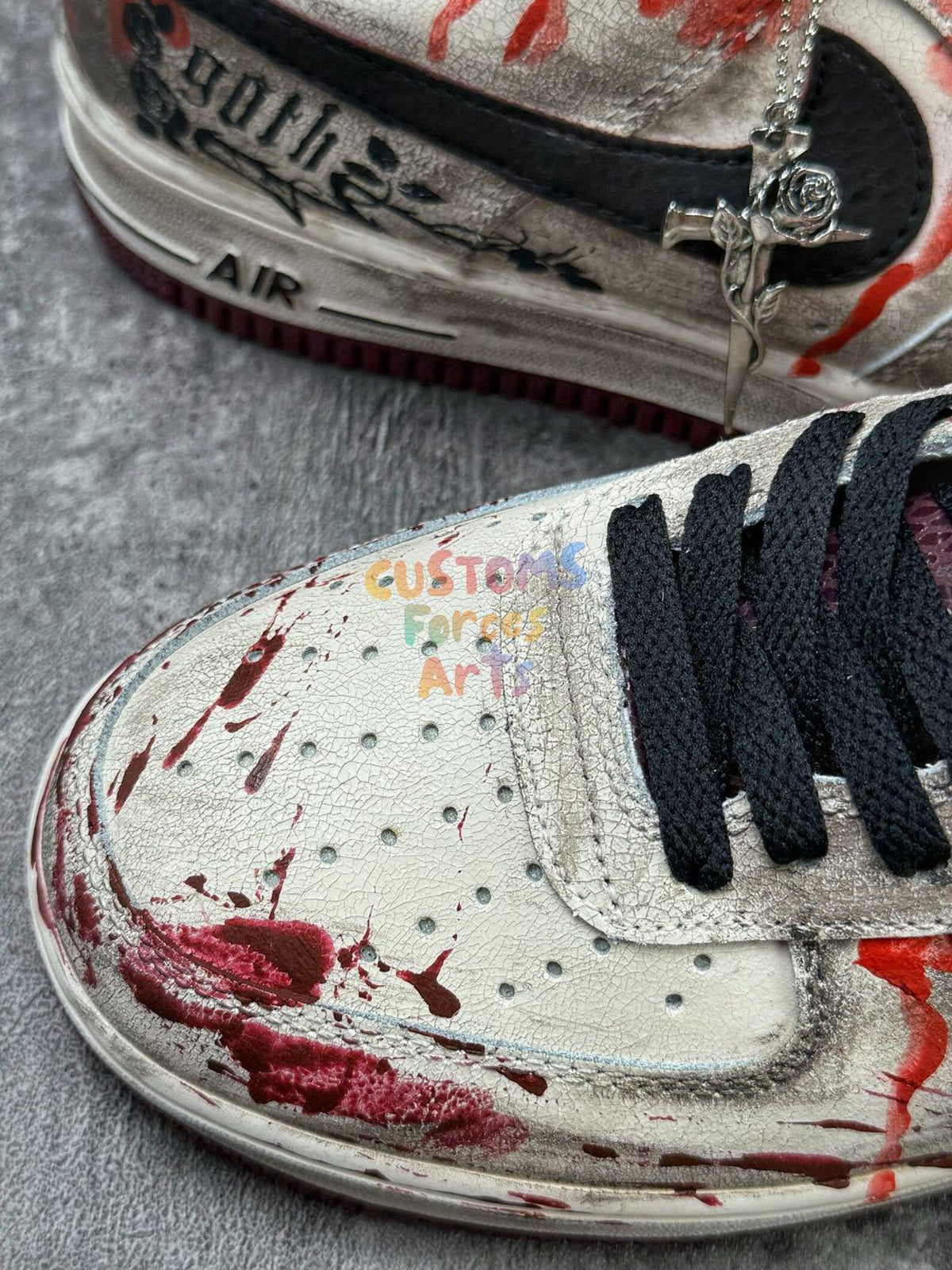 Custom Air force 1 gothic horror fake blood splatter sneakers - Hand painted af1 dark aestetic one of a kind.