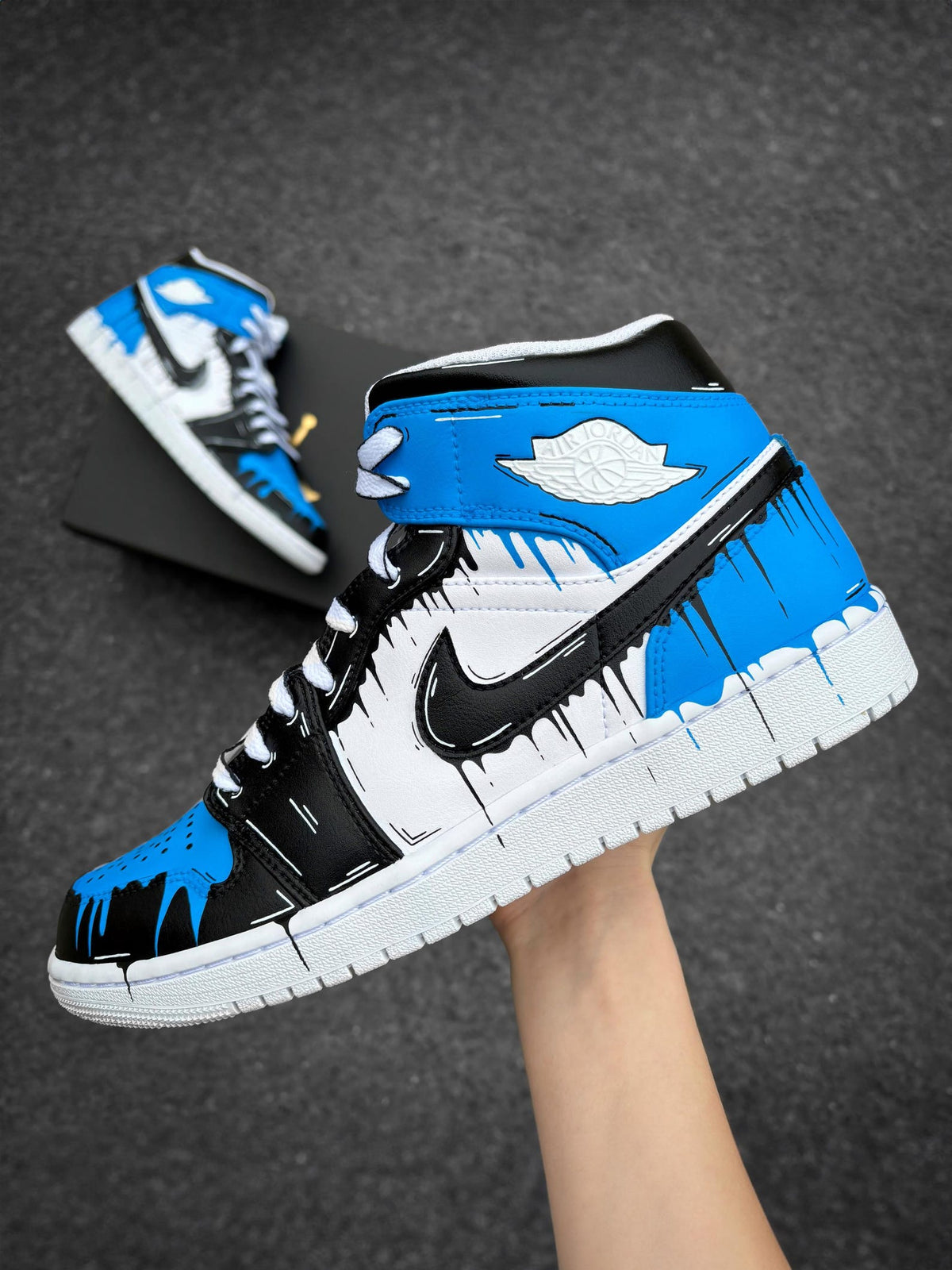 Custom Nike Air Jordan 1 Blue Comic Drip - Custom Sneaker Sunset with Palm Trees - Color Gradient - Hand-painted Shoes - Custom Jordan AJ1