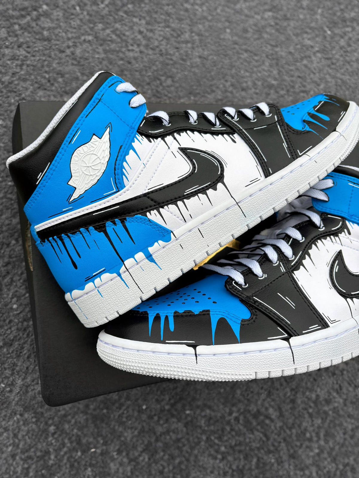 Custom Nike Air Jordan 1 Blue Comic Drip - Custom Sneaker Sunset with Palm Trees - Color Gradient - Hand-painted Shoes - Custom Jordan AJ1