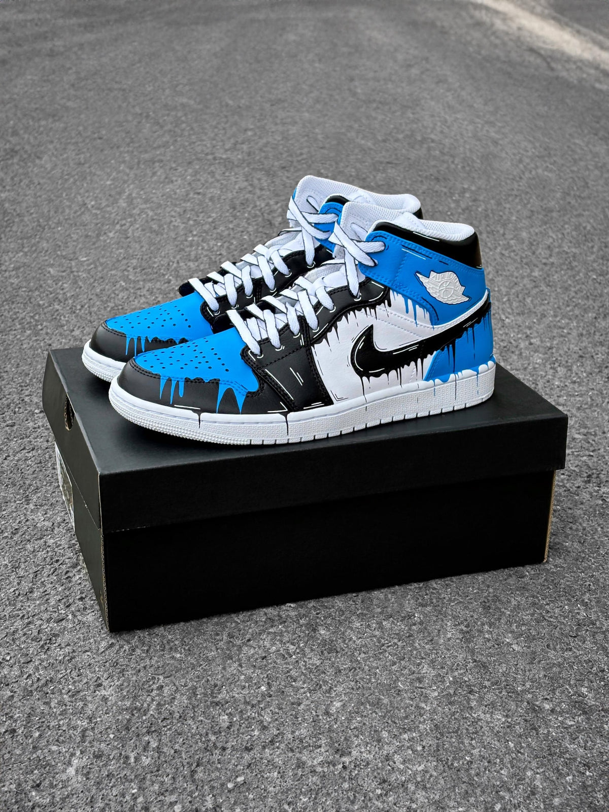Custom Nike Air Jordan 1 Blue Comic Drip - Custom Sneaker Sunset with Palm Trees - Color Gradient - Hand-painted Shoes - Custom Jordan AJ1